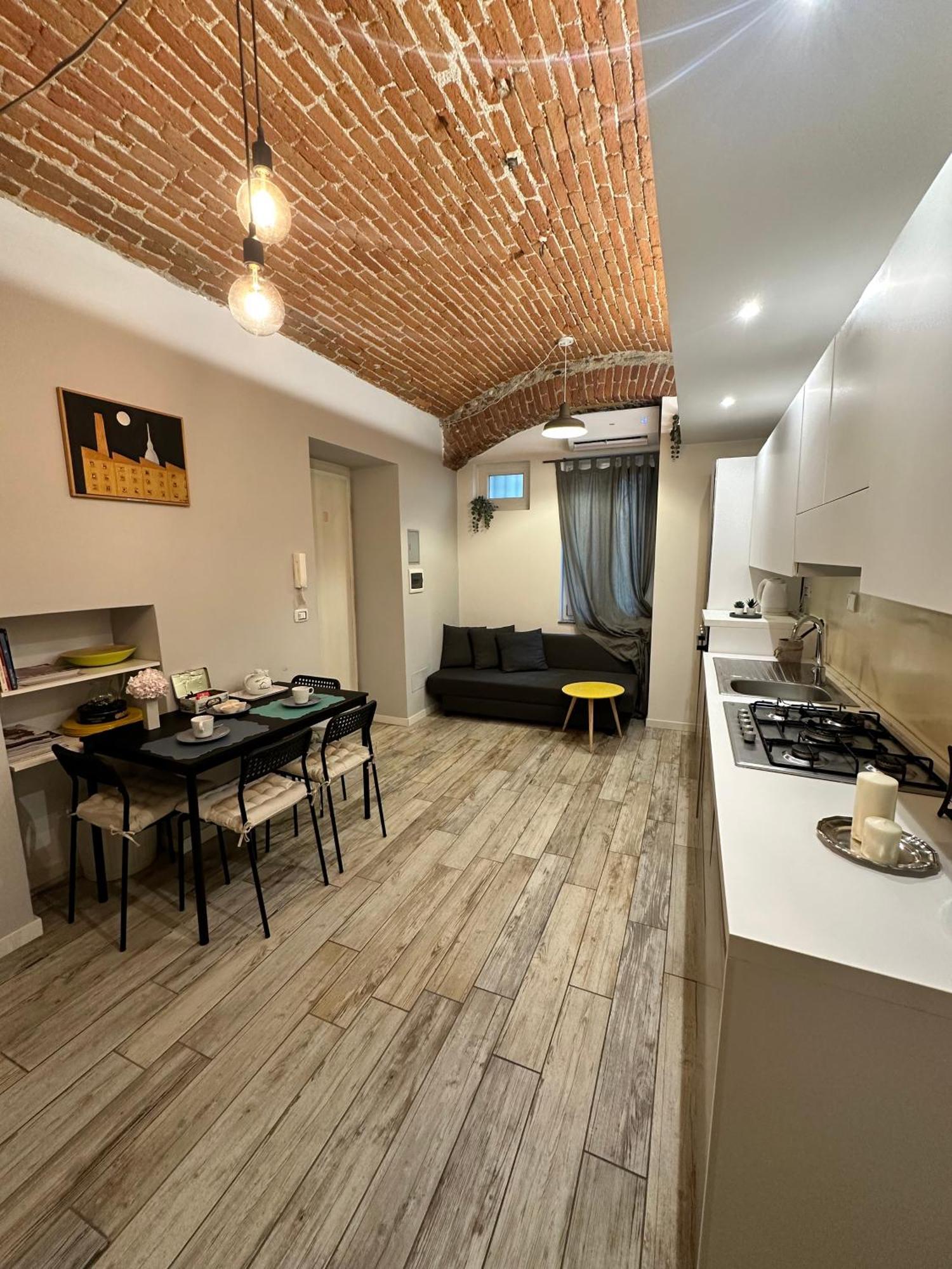 Nuovo Appartamento San Salvario Турин Экстерьер фото
